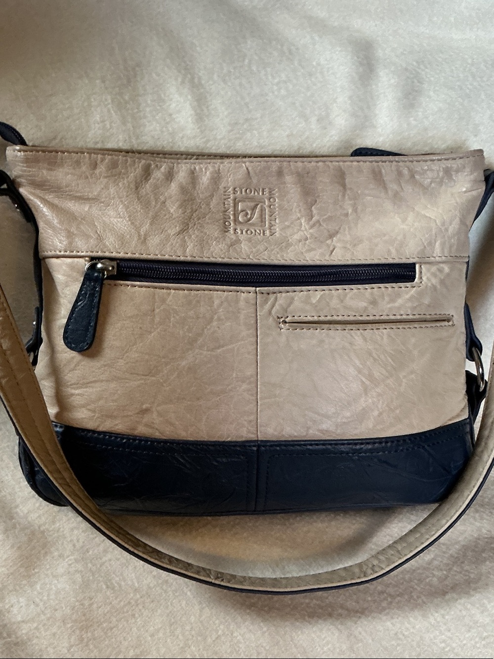 Stone Mountain Accessories Beige and Black Two-Tone Leather Crossbody